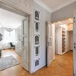 Premium Artdeco Boutique By Bookinghost *