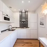 Apartament Premium Artdeco Boutique By Bookinghost *
