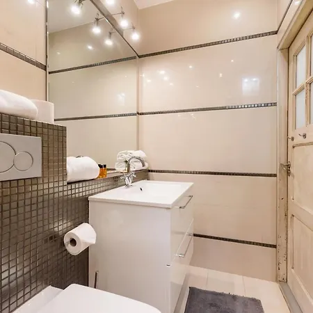 Premium Artdeco Boutique By Bookinghost * Varšava